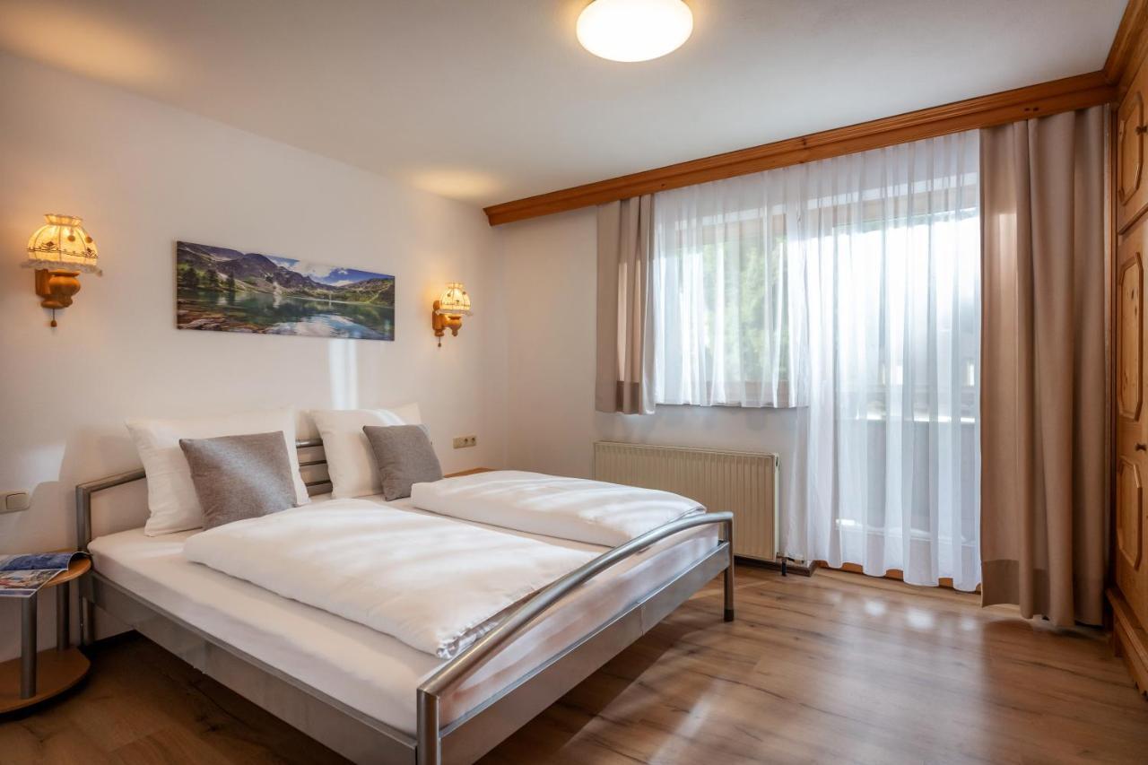 Hotel Schmiedboden Oberndorf in Tirol Bagian luar foto