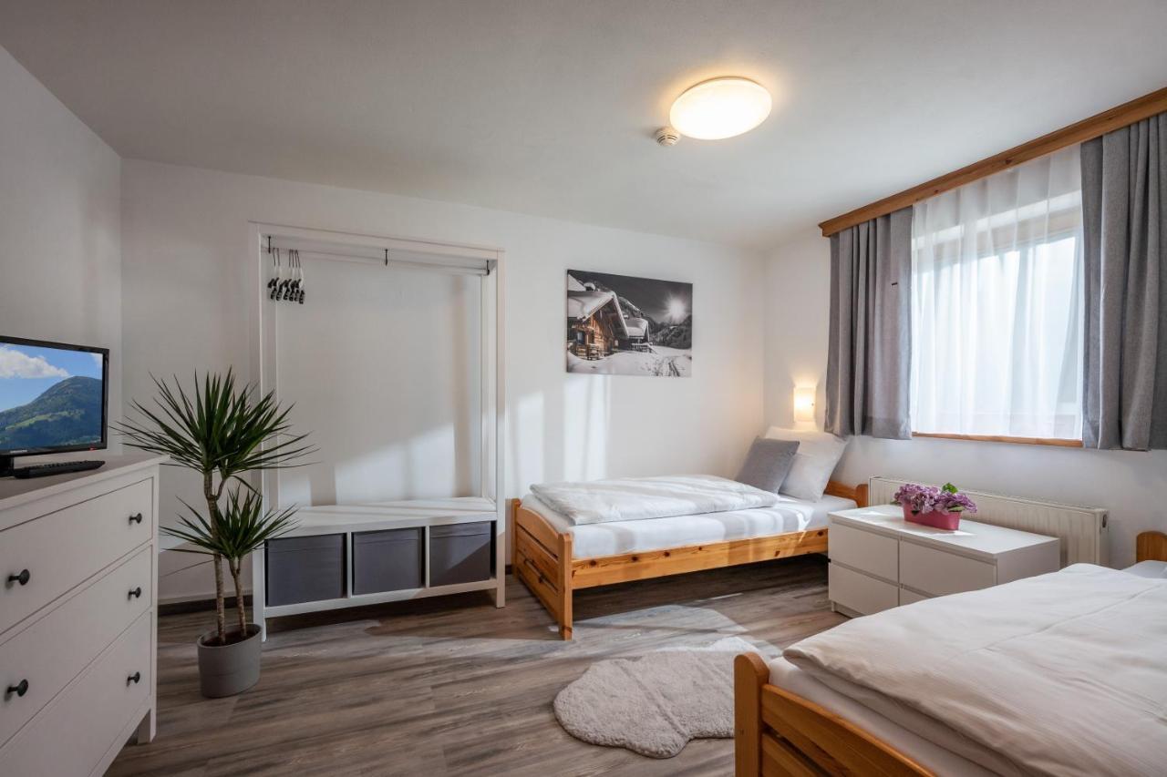 Hotel Schmiedboden Oberndorf in Tirol Bagian luar foto