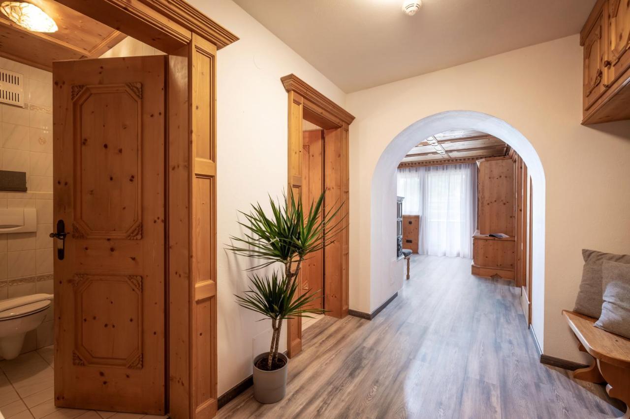 Hotel Schmiedboden Oberndorf in Tirol Bagian luar foto