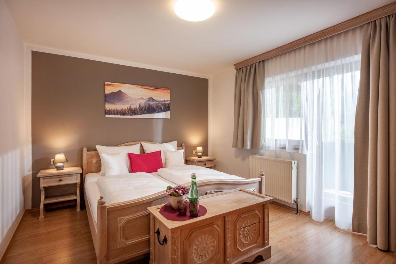 Hotel Schmiedboden Oberndorf in Tirol Bagian luar foto