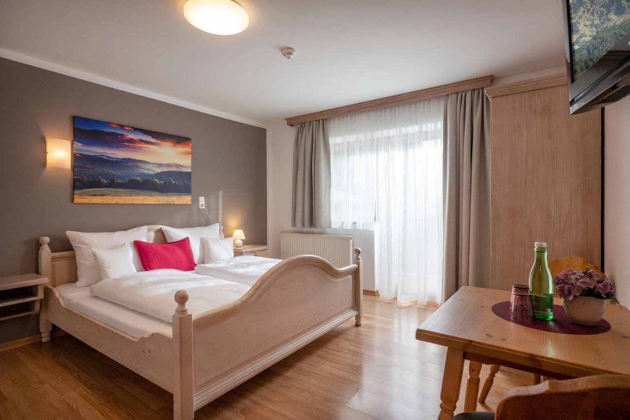 Hotel Schmiedboden Oberndorf in Tirol Bagian luar foto